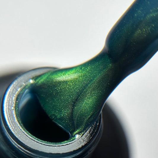 Dessert Wine Cat Eye 4