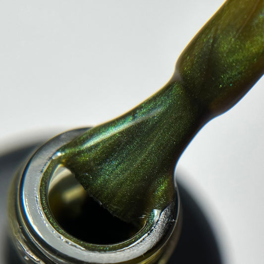 Dessert Wine Cat Eye 2